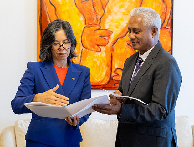 SE Recebe Embaixadora Austrália Indra Mccormick