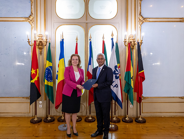 Cartas Credenciais Embaixadora Roménia Daniela Gitman